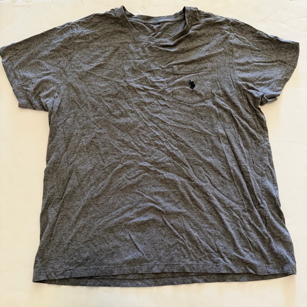 Vintage Gray Men's Confortable and Stylish T-Shirt